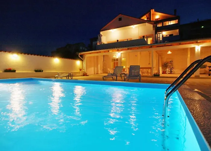 Zdenko-2 By Interhome