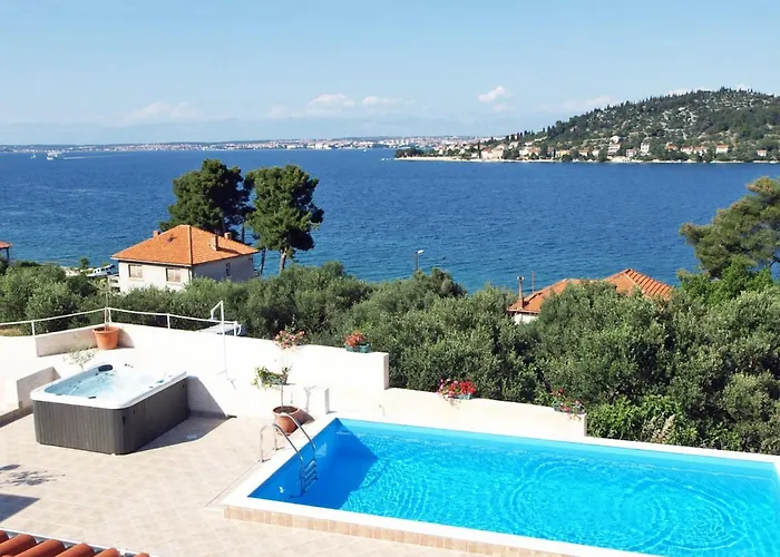 Zdenko-2 By Interhome