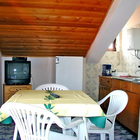 Zdenko-2 By Interhome